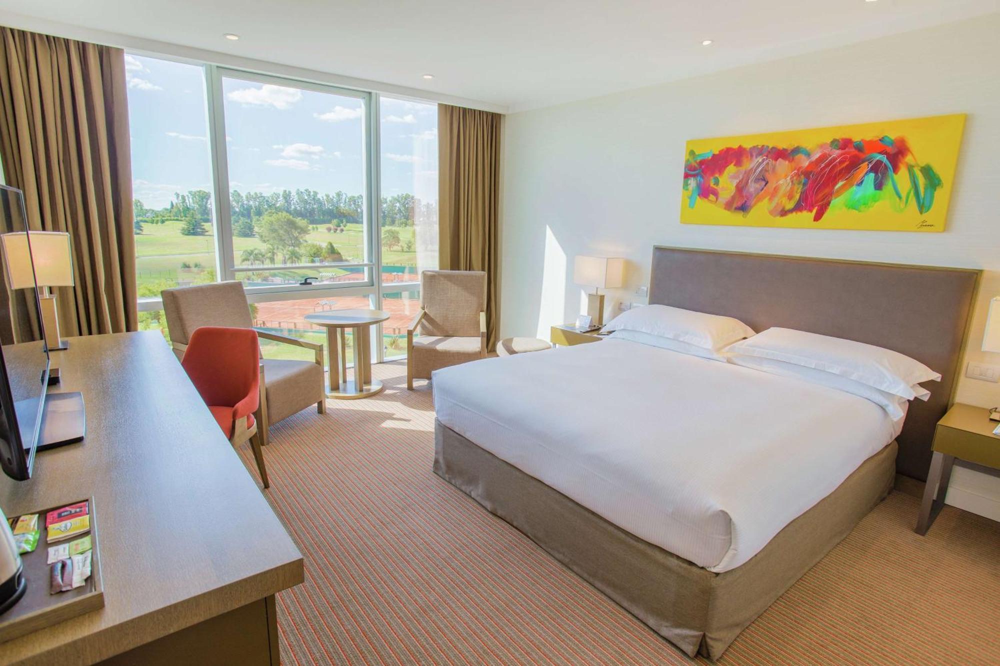 Hotel Hilton Pilar à Pilar  Extérieur photo