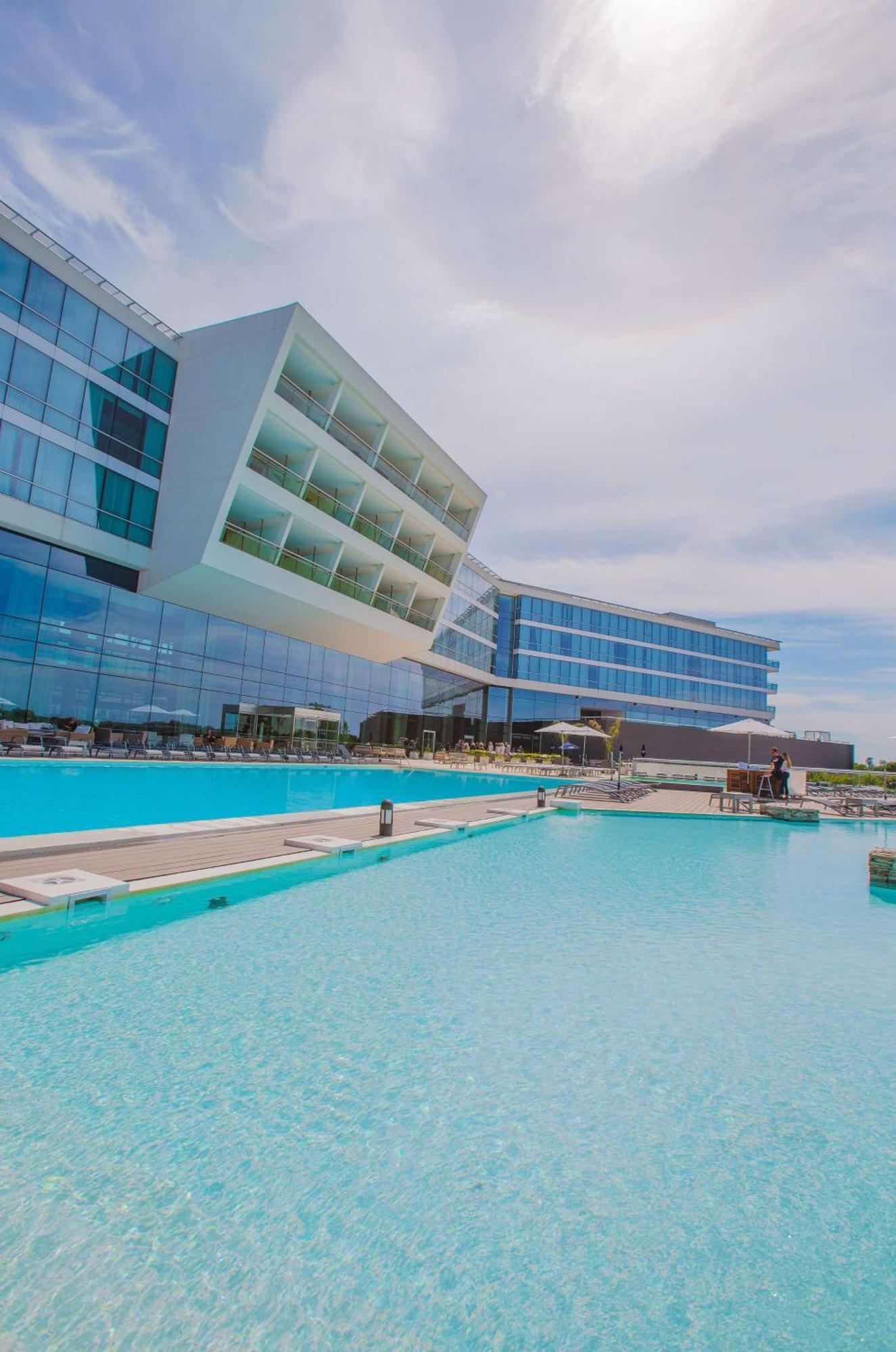 Hotel Hilton Pilar à Pilar  Extérieur photo